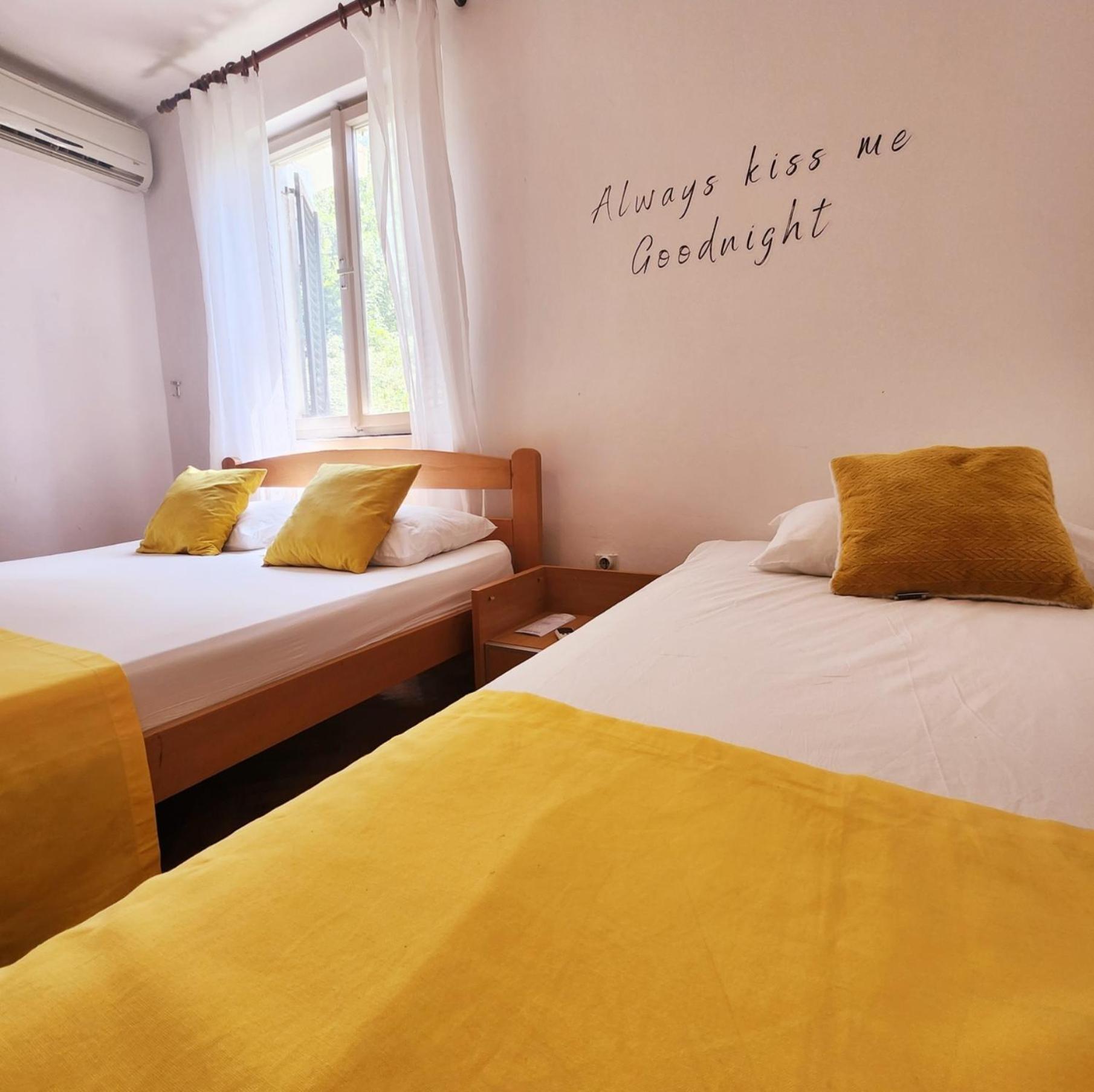 Bela Kuca Studio Apartments-Na Korak Do Mora-A Step To The Sea Rafajlovići Eksteriør bilde
